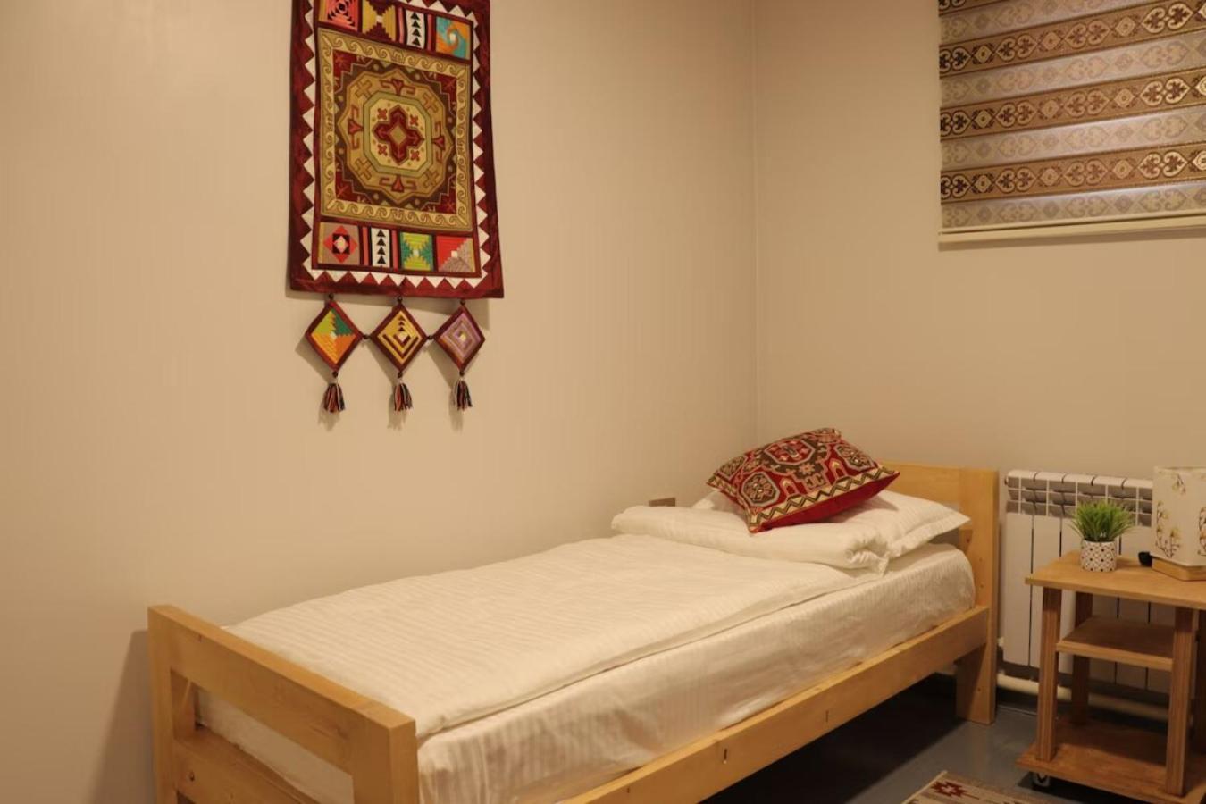 Salamat Hotel Бішкек Екстер'єр фото