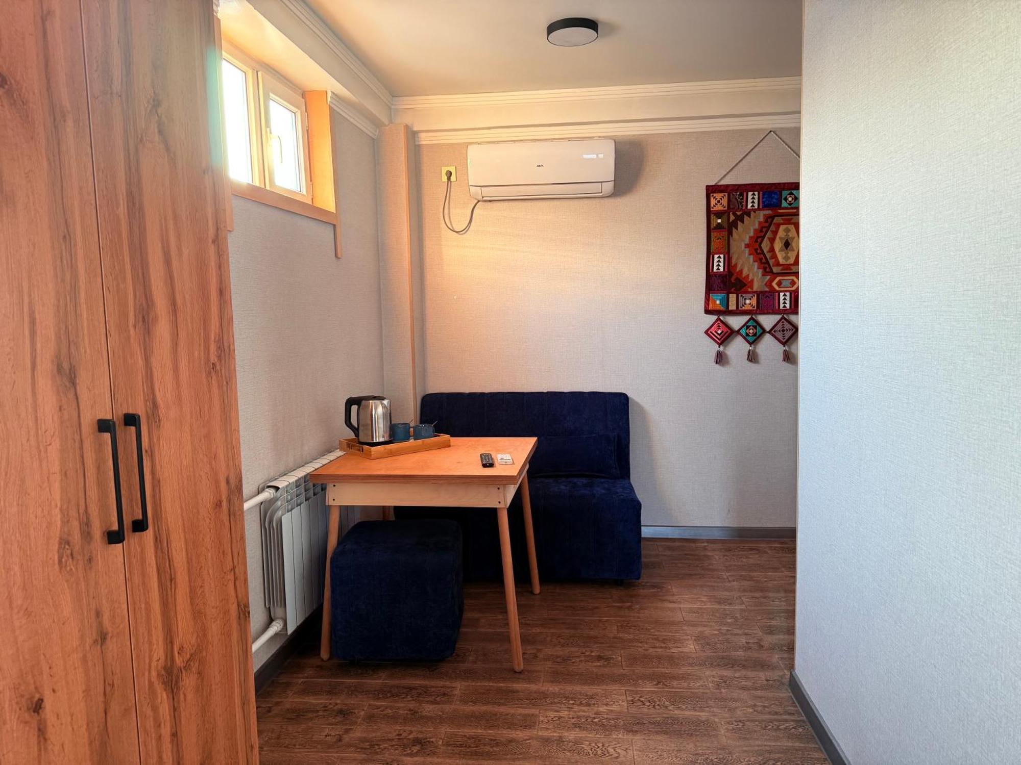 Salamat Hotel Бішкек Екстер'єр фото